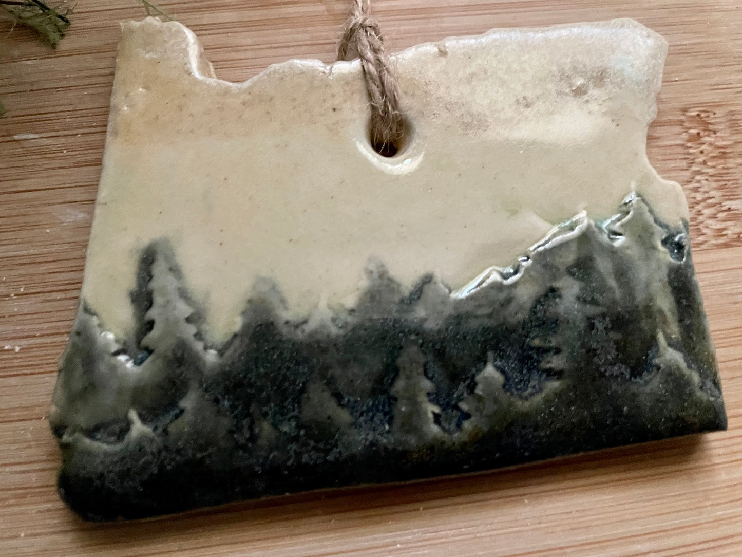 Oregon Rustic Clay Ornament