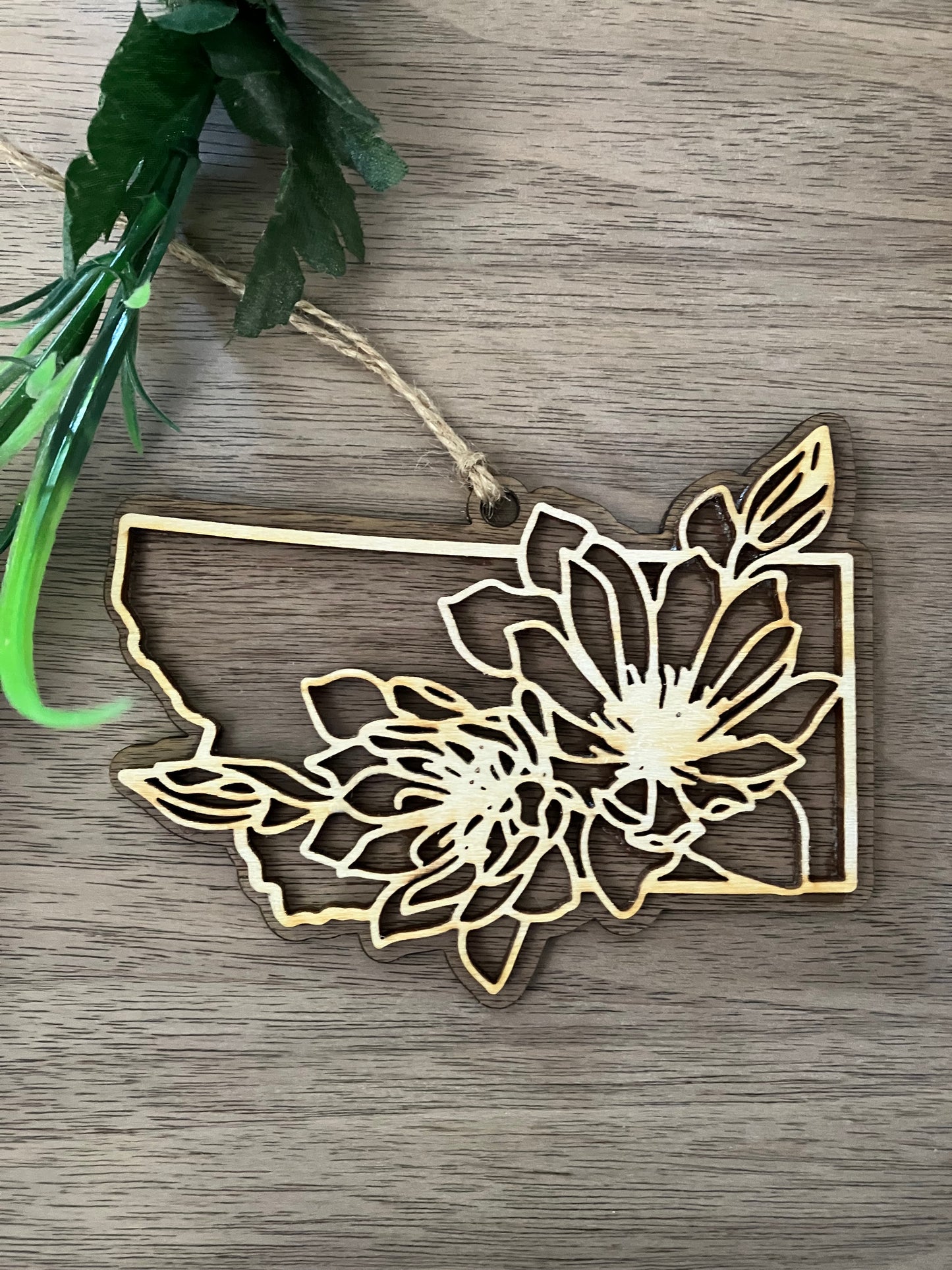 Wooden Montana State Flower Ornament