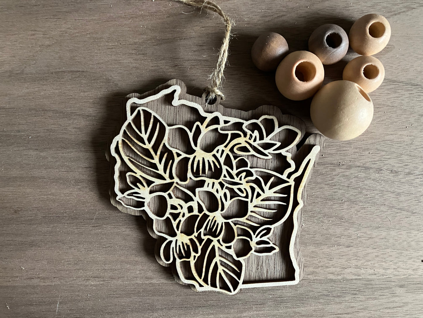 Wooden Wisconsin State Flower Ornament