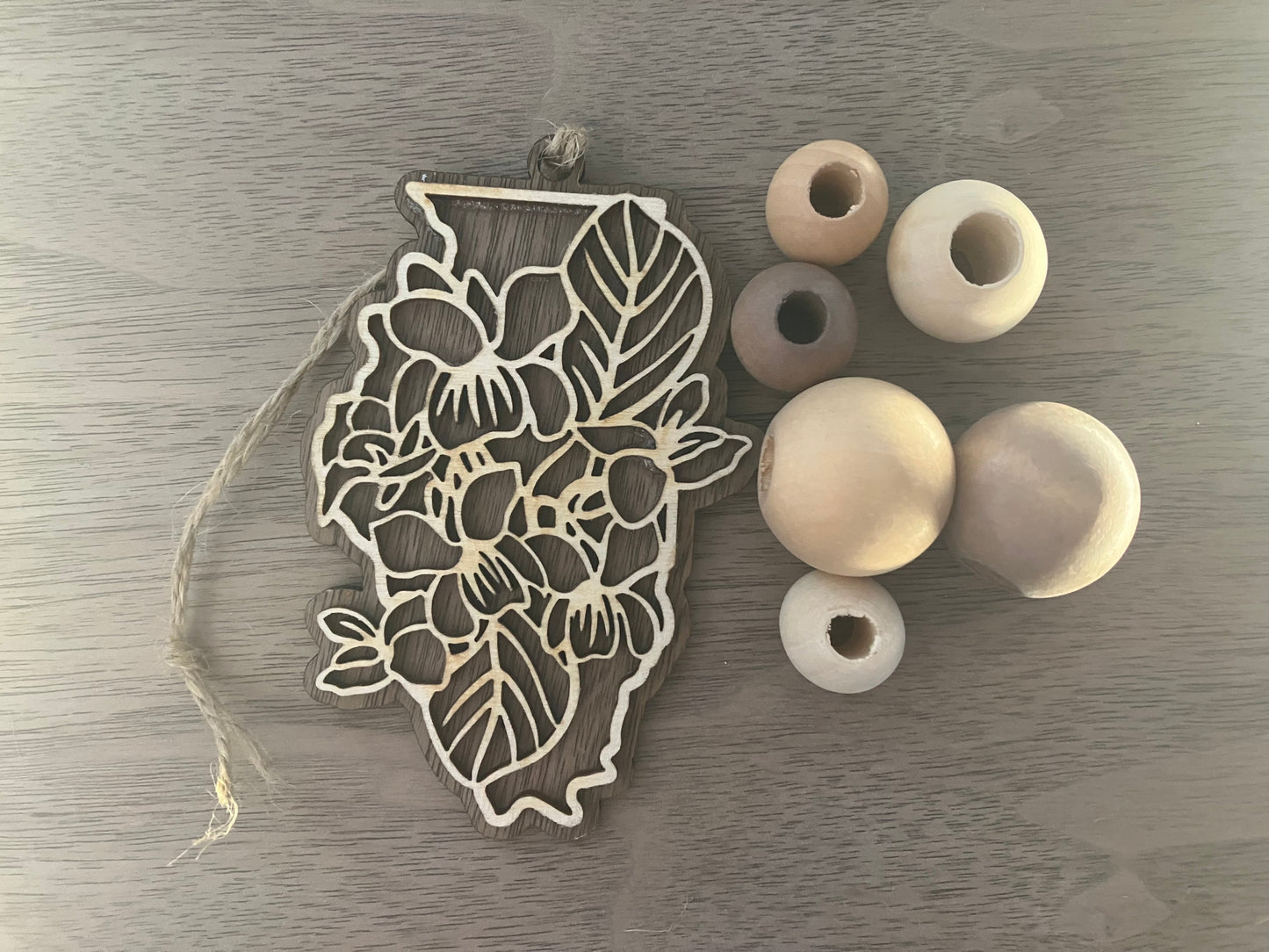 Wooden Illinois State Flower Ornament