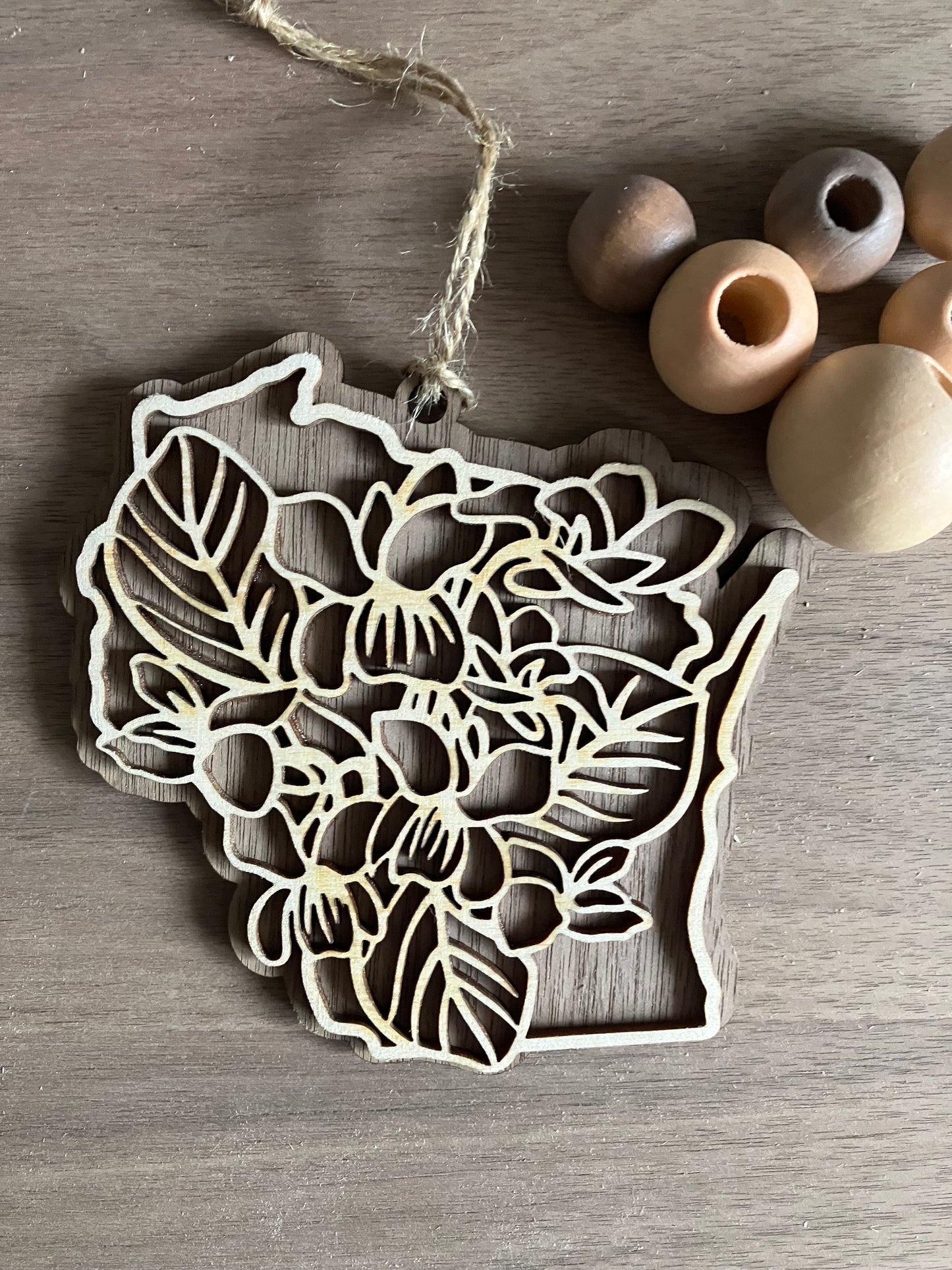 Wooden Wisconsin State Flower Ornament