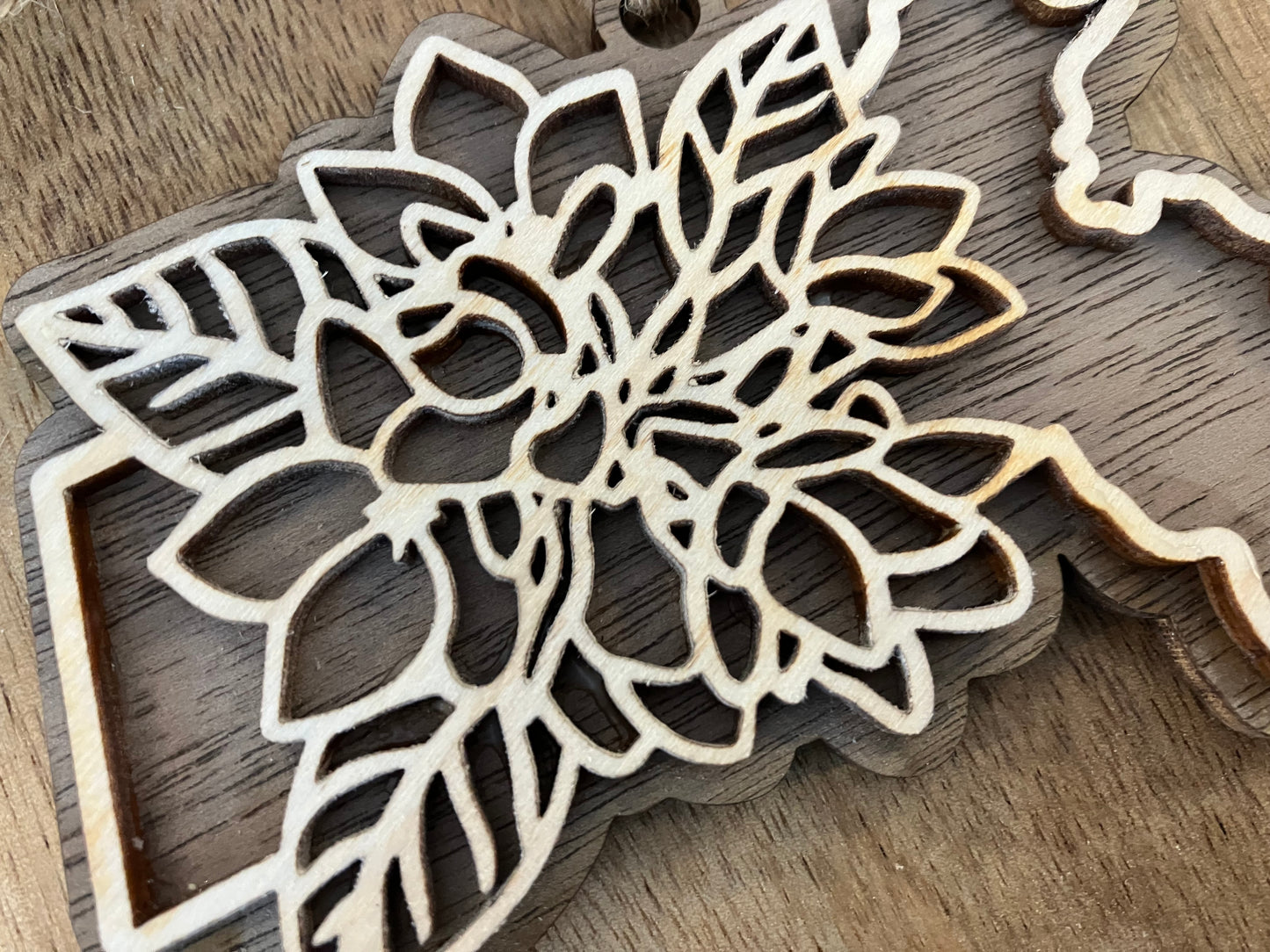 Wooden Massachusetts State Flower Ornament